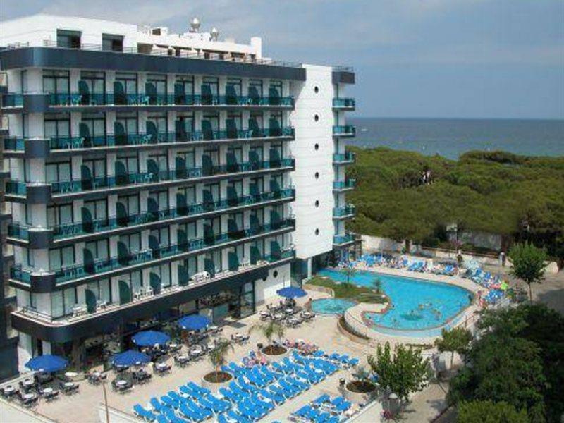 Hotel Blaucel 布拉内斯 外观 照片
